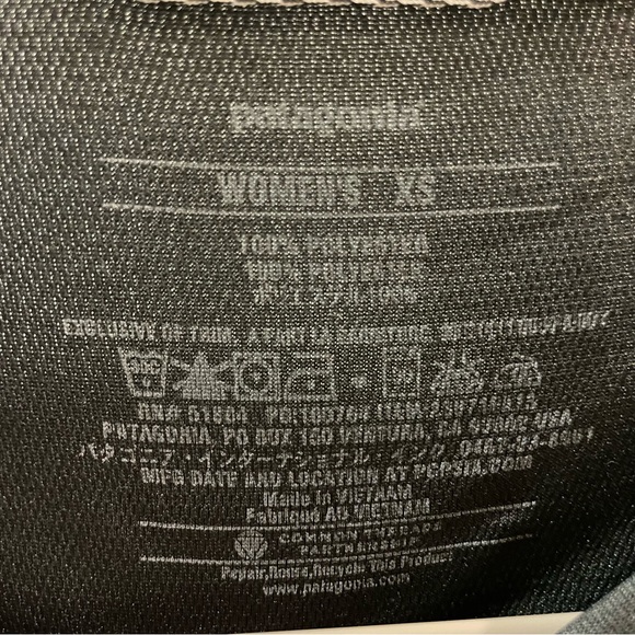 Patagonia silk weight crewneck base layer - Picture 4 of 4